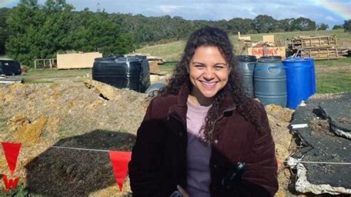 Lily Santiago - Bio, Age, Birthday, Wiki, Facts and Family