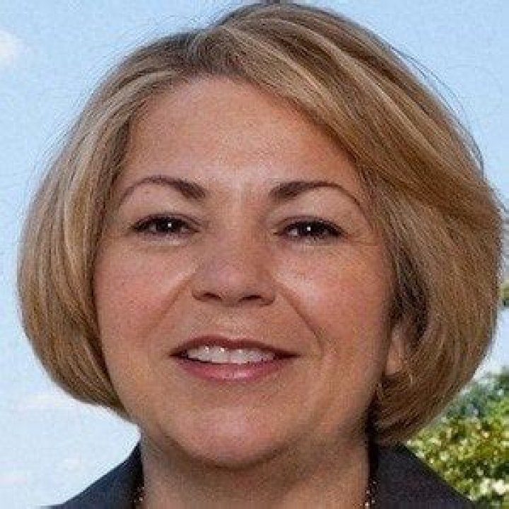 Linda Sanchez - Bio, Age, Wiki, Facts and Family