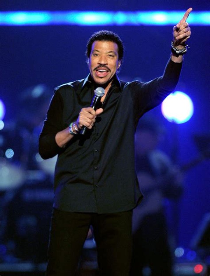 Lionel Richie - Bio, Age, net worth, height, Wiki, Facts and Family