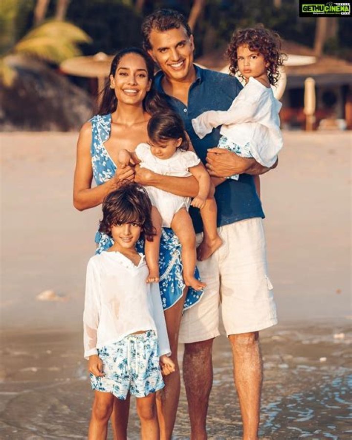 Lisa Haydon - Bio, Age, Wiki, Facts and Family