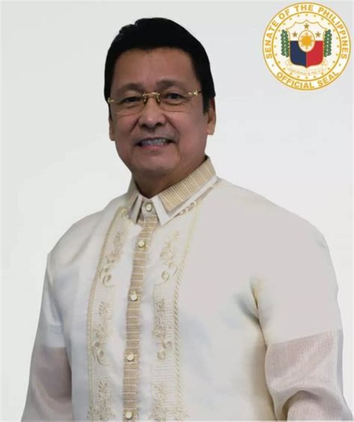 Lito Lapid - Bio, Age, Wiki, Facts and Family