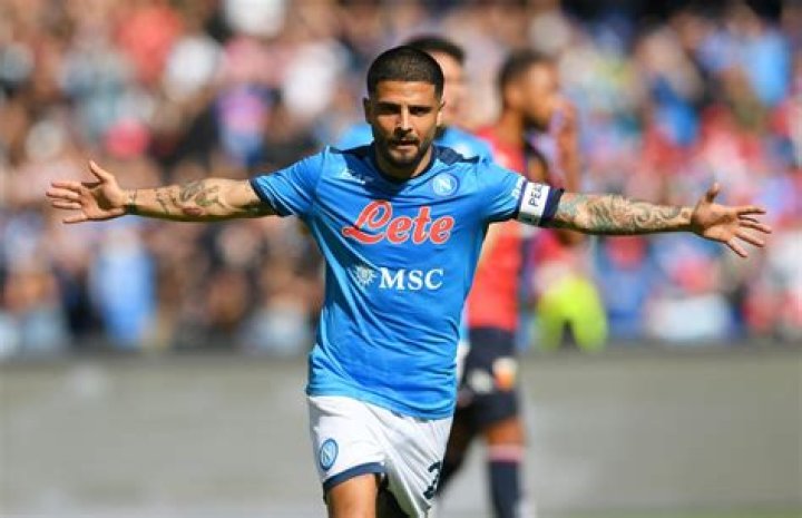 Lorenzo Insigne - Bio, Age, height, weight, Wiki, Facts and Family