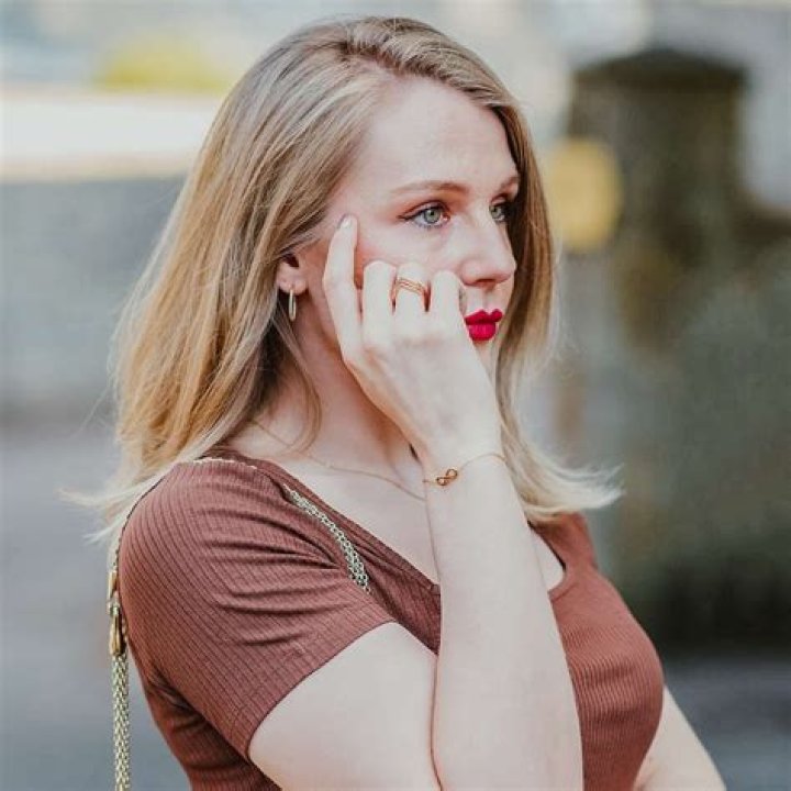 Lorna Burford - Bio, Age, Wiki, Facts and Family