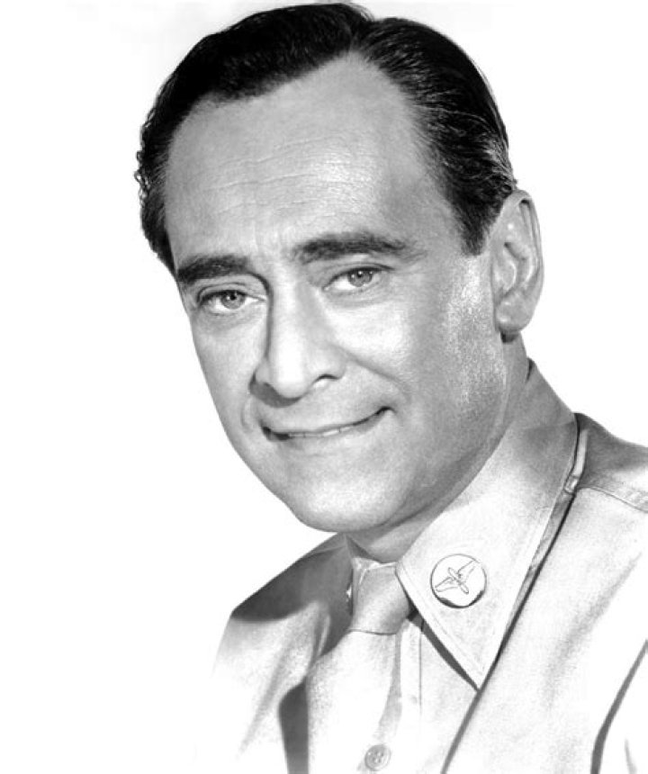 Louis Nye - Bio, Age, Wiki, Facts and Family