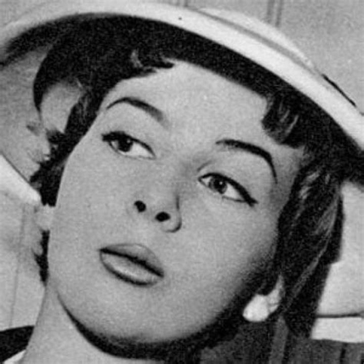 Louise Brooks - Bio, Age, Wiki, Facts and Family