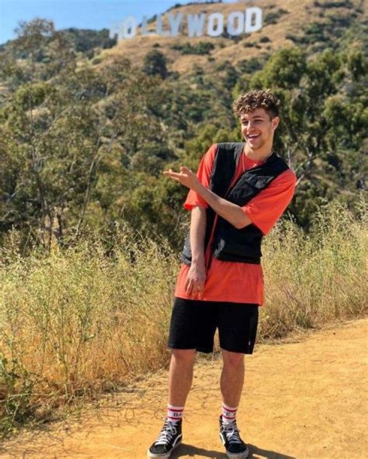 Lucas Ollinger - Bio, Age, height, weight, Wiki, Facts and Family