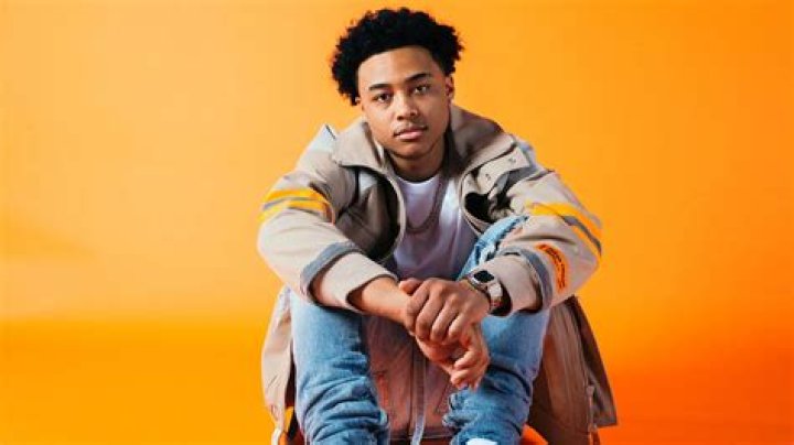 Luh Kel - Bio, Age, height, weight, Wiki, Facts and Family