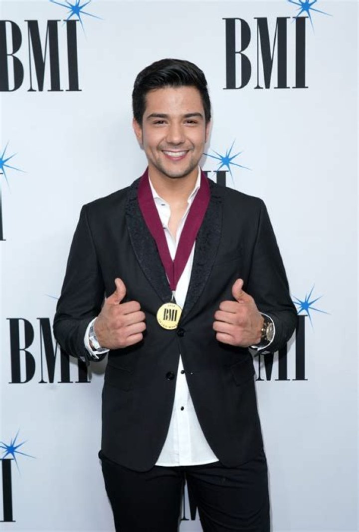 Luis Coronel - Bio, Age, net worth, Wiki, Facts and Family