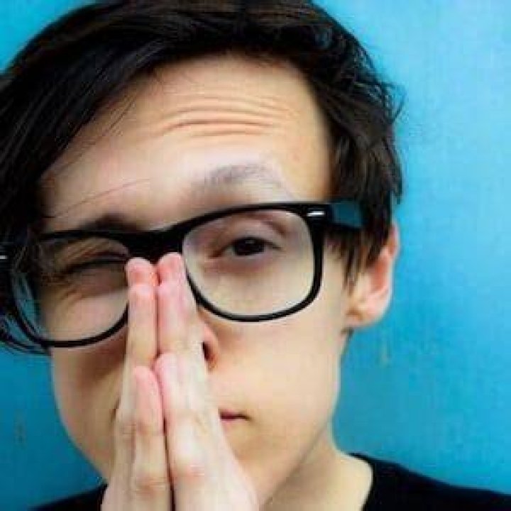 Manii J Santamaria (comedian) - Wikipedia, Age, Net Worth, Biography , Spotify, TikTok, Facebook, Facts and Family