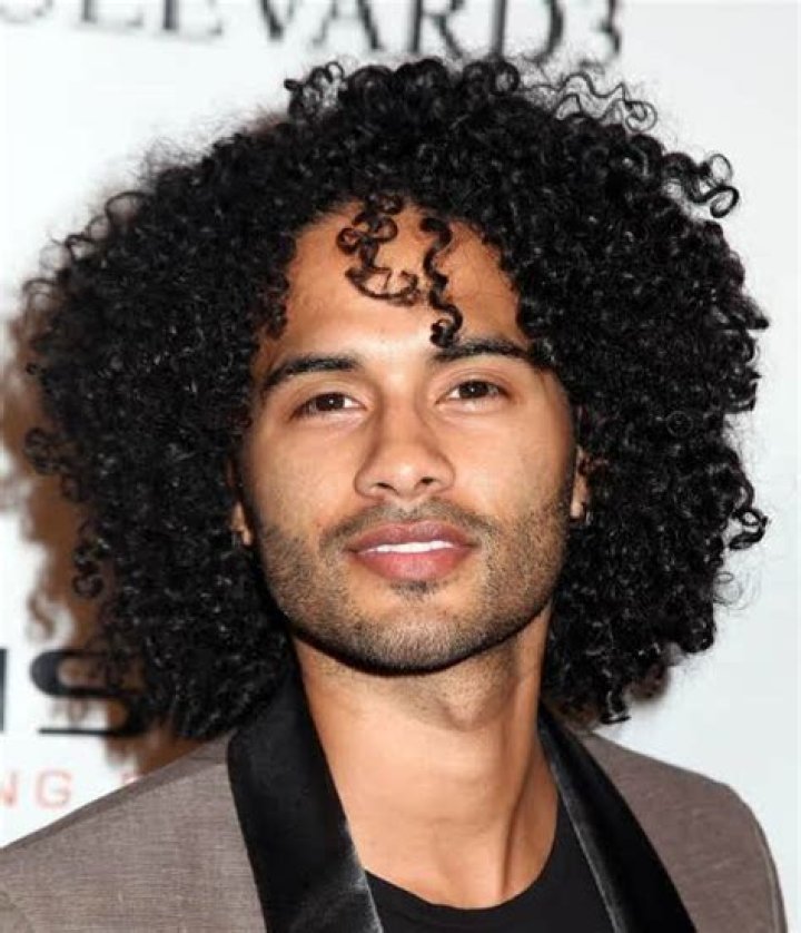 Manwell Reyes (singer) - Wikipedia, Age, Net Worth, Biography , Spotify, TikTok, Facebook, Facts and Family