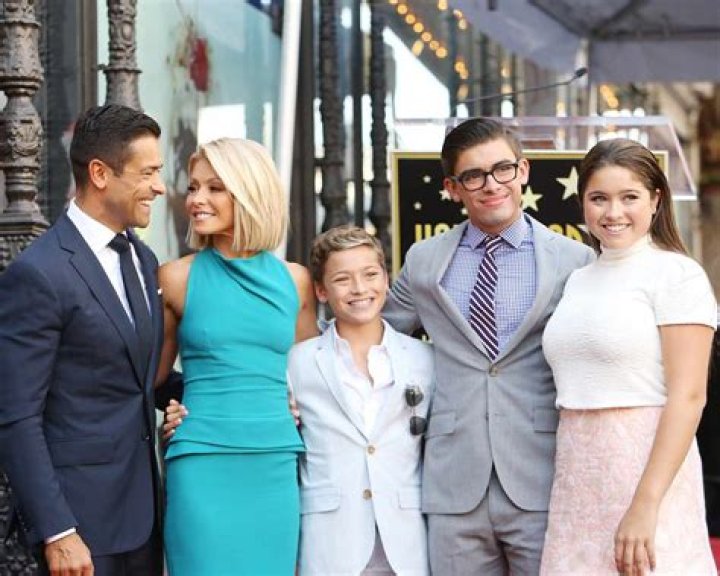 Mark Consuelos - Bio, Age, net worth, height, weight, Wiki, Facts and Family