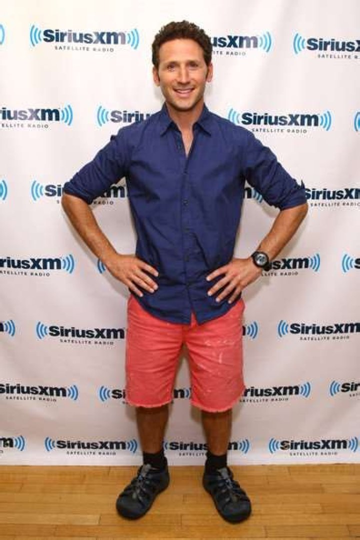 Mark Feuerstein - Bio, Age, net worth, siblings, height, Wiki, Facts and Family