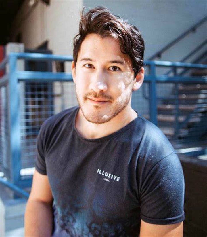 Mark Fischbach - Bio, Age, height, Wiki, Facts and Family