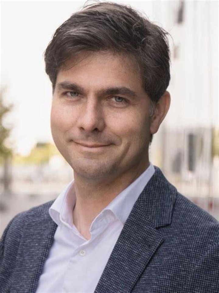 Mark Helfrich - Bio, Age, siblings, Wiki, Facts and Family