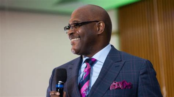Marvin Winans - Bio, Age, net worth, siblings, Wiki, Facts and Family