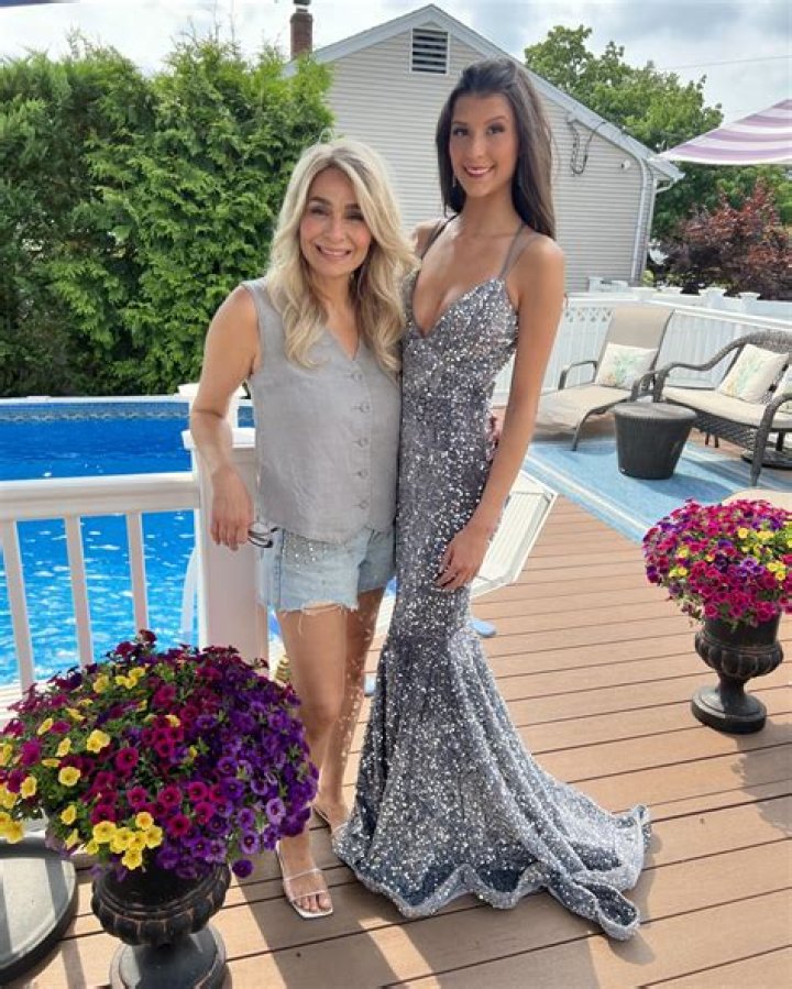 Mary Sciarrone - Bio, Age, Wiki, Facts and Family