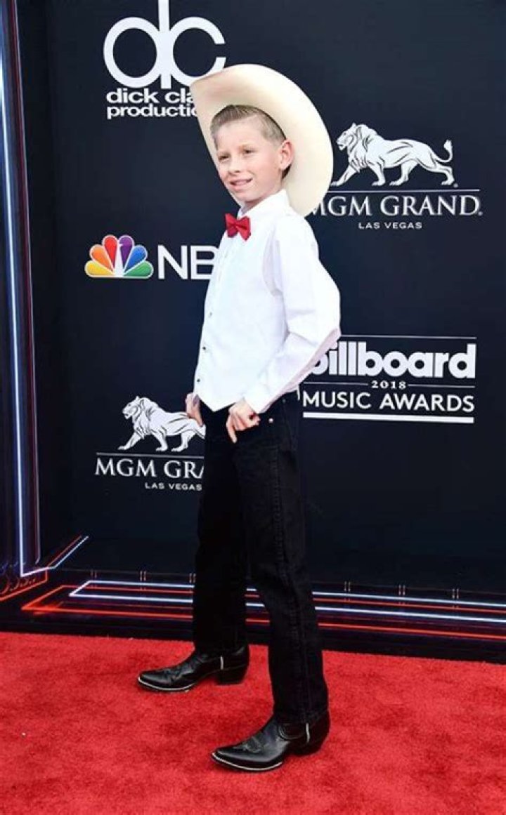 Mason Ramsey - Bio, Age, height, weight, Wiki, Facts and Family