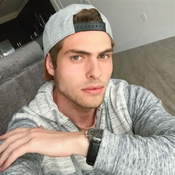 Matt Olson (baseballplayer) - Wikipedia,Age,Birthday,Biography,Height,Net Worth,Facts and Family