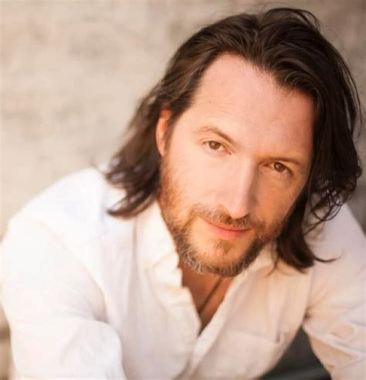 Matthew Perryman Jones - Bio, Age, Wiki, Facts and Family
