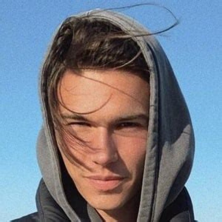Max Henhappel - Bio, Age, Wiki, Facts and Family
