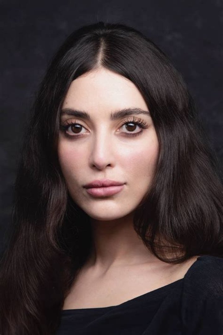 Melike Ipek Yalova - Bio, Age, Wiki, Facts and Family