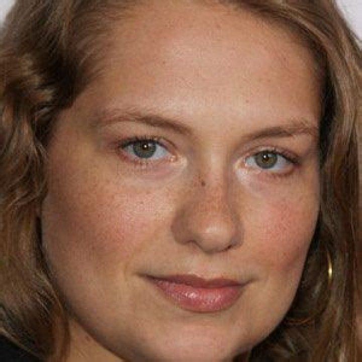 Merritt Wever - Bio, Age, Wiki, Facts and Family