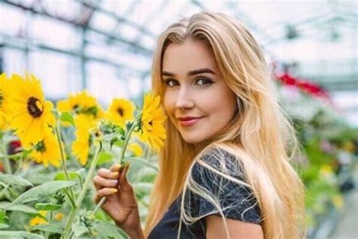 Mia Maples - Bio, Age, Wiki, Facts and Family