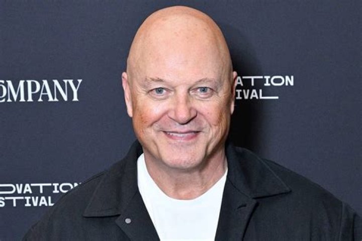 Michael Chiklis - Bio, Age, net worth, height, Wiki, Facts and Family