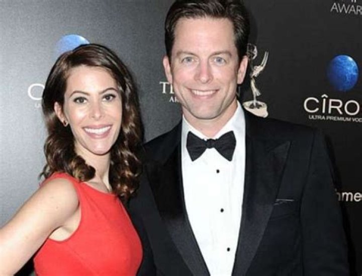 Michael Muhney - Bio, Age, net worth, height, Wiki, Facts and Family