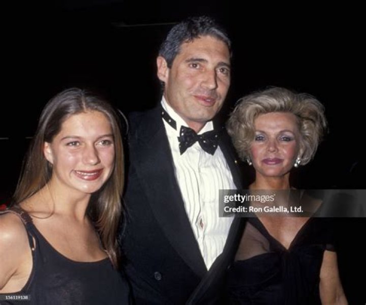 Michael Nouri - Bio, Age, net worth, height, Wiki, Facts and Family