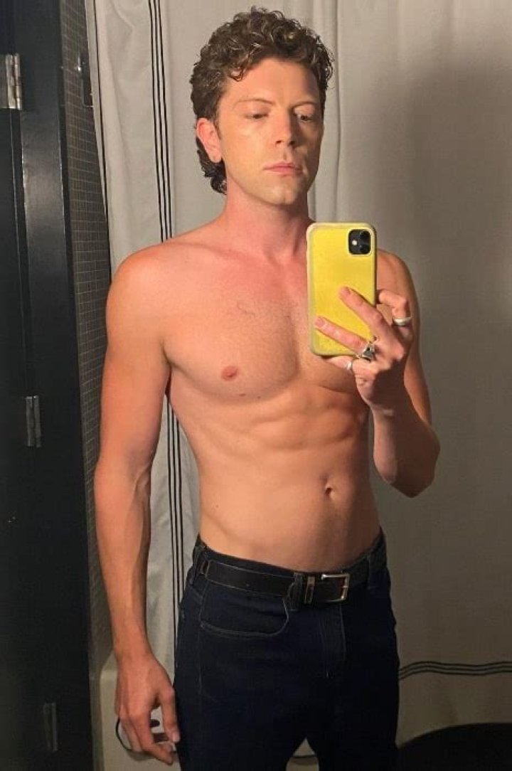 Michael Seater - Bio, Age, net worth, siblings, height, Wiki, Facts and Family