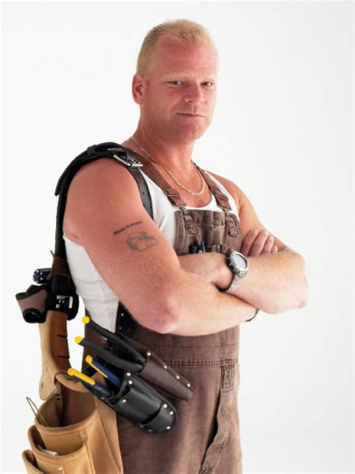 Mike Holmes - Bio, Age, height, Wiki, Facts and Family