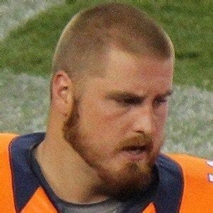 Mike Remmers - Bio, Age, height, weight, Wiki, Facts and Family