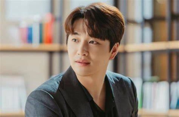 Min Woo-hyuk: TV Actor Detailed Bio, Age, Birthday, & Height Insights and more