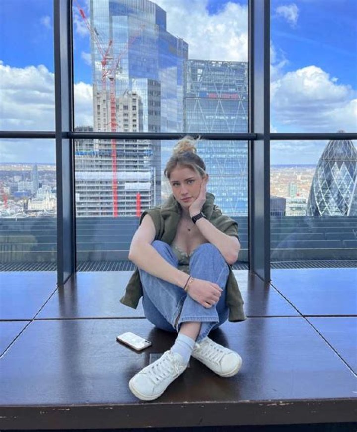 Mira.004 : Age, Birthday, Wiki, Bio and Family, Net Worth...