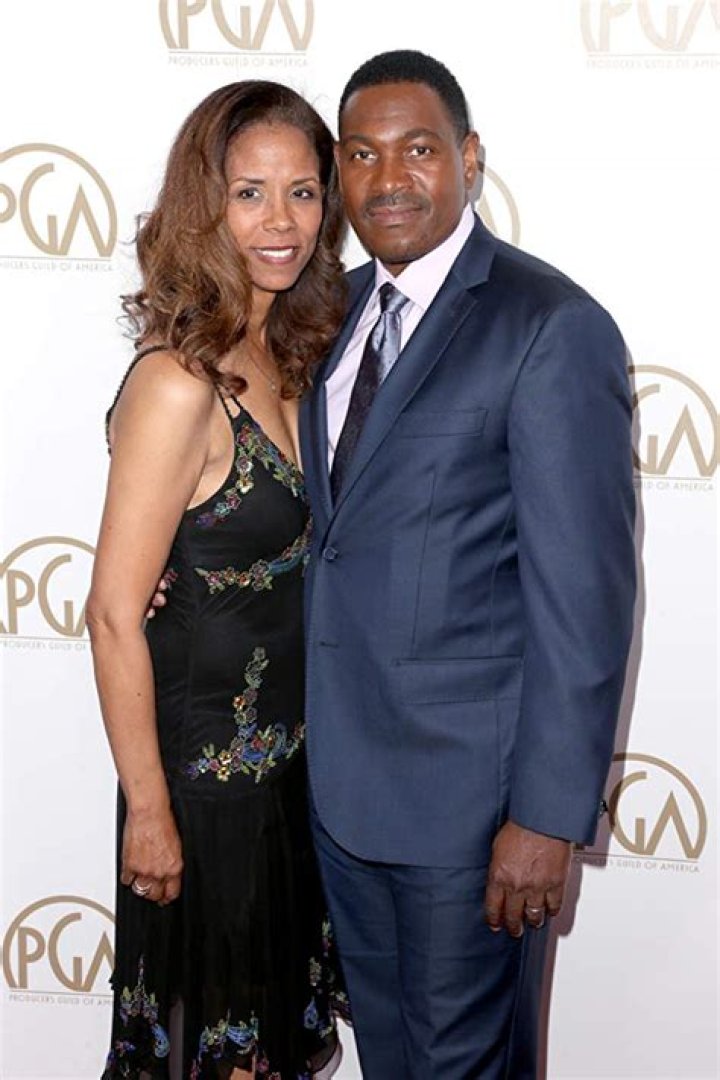 Mykelti Williamson - Bio, Age, net worth, height, Wiki, Facts and Family