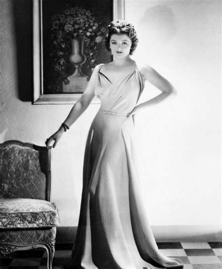 Myrna Loy - Bio, Age, Wiki, Facts and Family