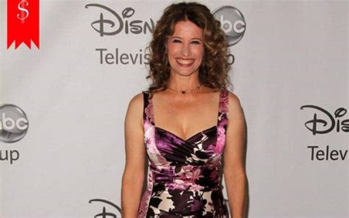 Nancy Travis - Bio, Age, Wiki, Facts and Family