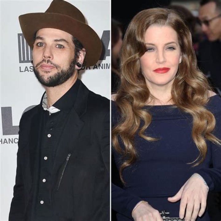 Navarone Garibaldi - Bio, Age, siblings, Wiki, Facts and Family