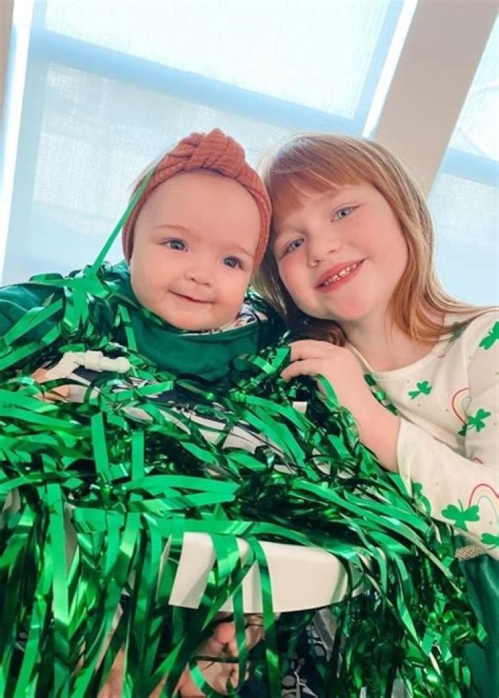 Navey McBride(webvideostar) - Biography, Age, Net Worth, Wikipedia, Spotify, TikTok, Facebook, Facts and Family