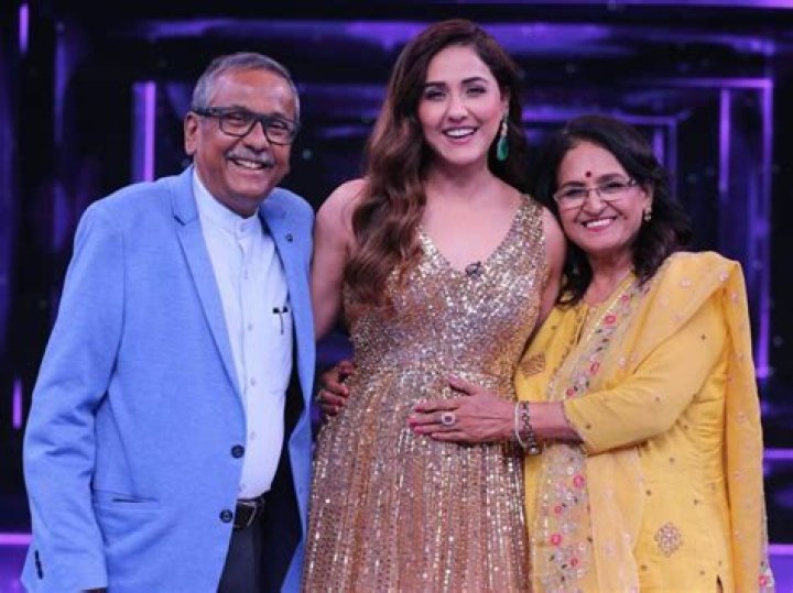 Neeti Mohan - Bio, Age, Wiki, Facts and Family