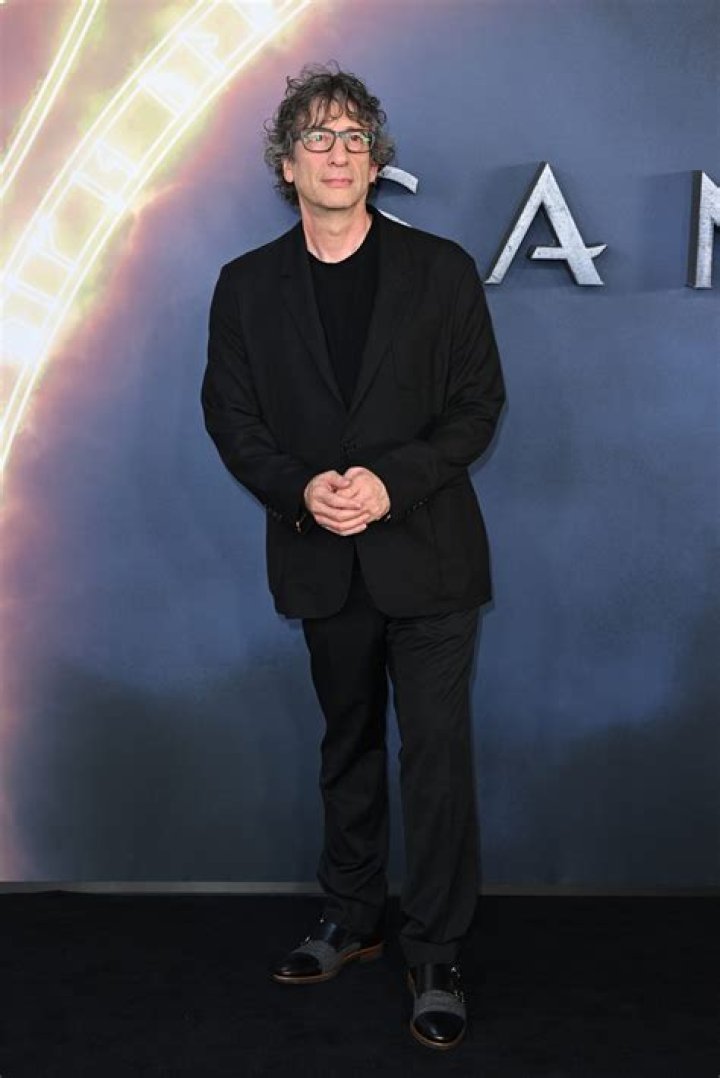 Neil Gaiman - Bio, Age, net worth, weight, height, Wiki, Facts and Family