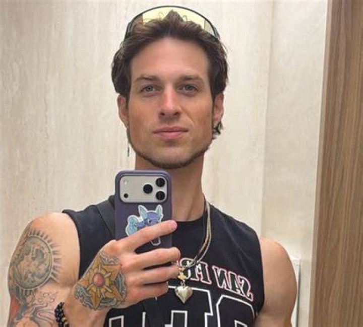 Nick Sandell : Net Worth, Age, Birthday, Wiki, Bio and F...