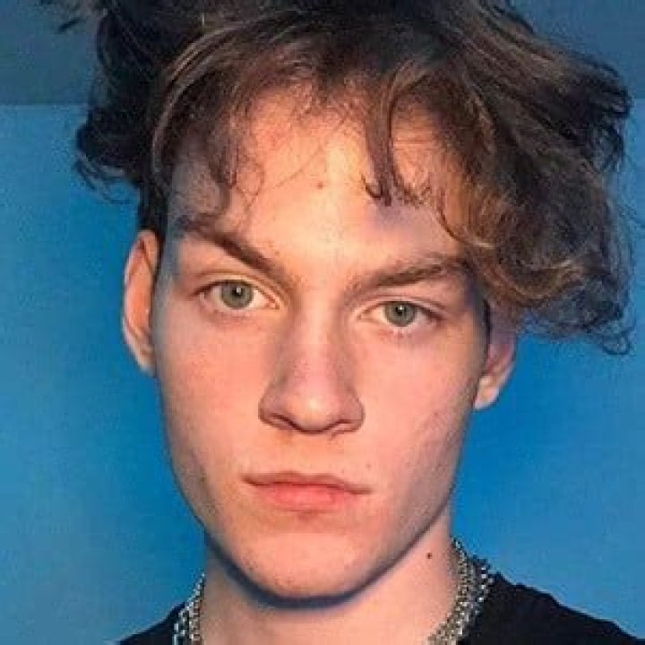 Nikolas Nadiro - Biography, Age, Wiki, Facts and Family