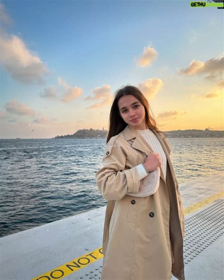 Nisa Sofiya Aksongur (actress)-Wiki, Age, Net Worth, Biography , Spotify, TikTok, Facebook, Facts and Family