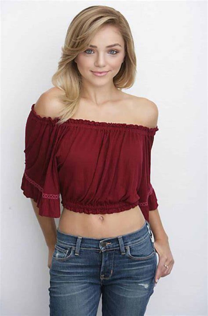 Oana Gregory - Bio, Age, Wiki, Facts and Family