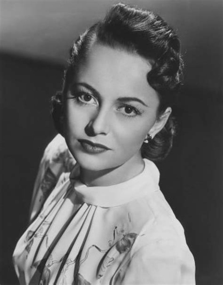 Olivia de Havilland - Bio, Age, Wiki, Facts and Family