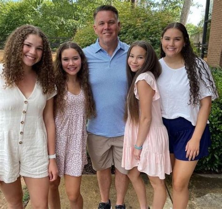Olivia Haschak - Bio, Age, Wiki, Facts and Family