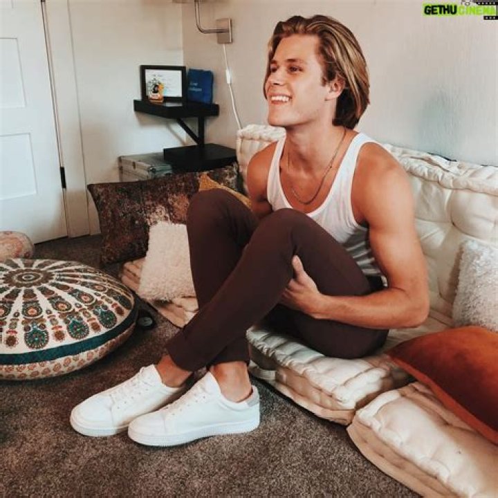 Owen Joyner - Bio, Age, height, Wiki, Facts and Family