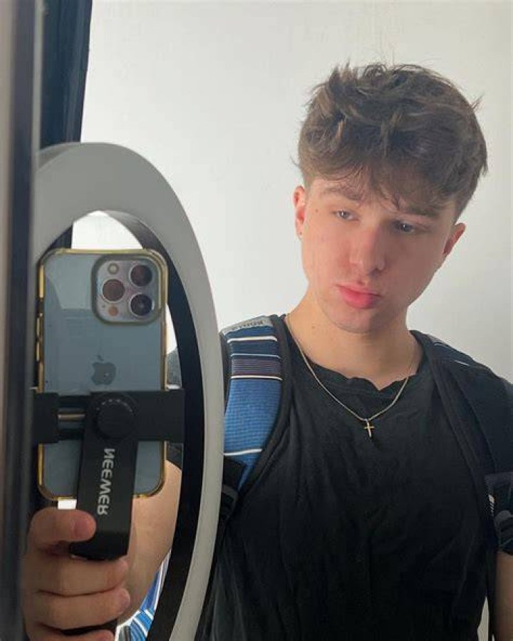 Owen Olivers - Biography, Age, Wiki, Facts and Family